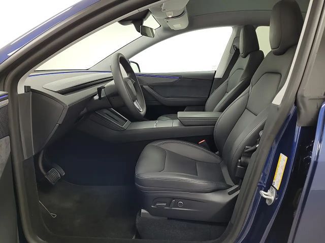 Tesla Model Y AWD Long Range