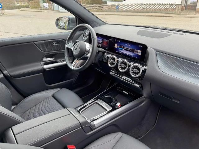 Mercedes-Benz EQA 300 4MATIC Progressive