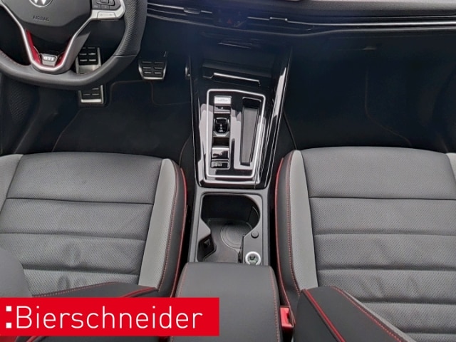 Volkswagen Golf 2.0 TSI