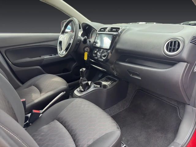 Mitsubishi Space Star Star