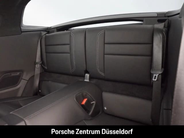 Porsche 992 4 Coupé GTS Targa