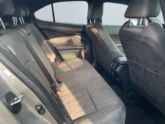 Lexus UX 250h Style Edition