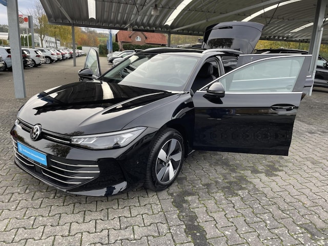Volkswagen Passat 1.5 eTSI Business DSG Variant