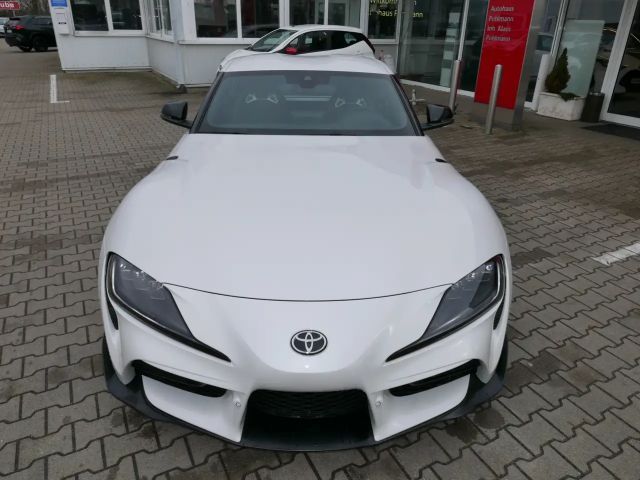 Toyota Supra Dynamic