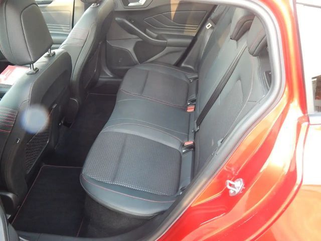 Ford Focus ST Line Wagon