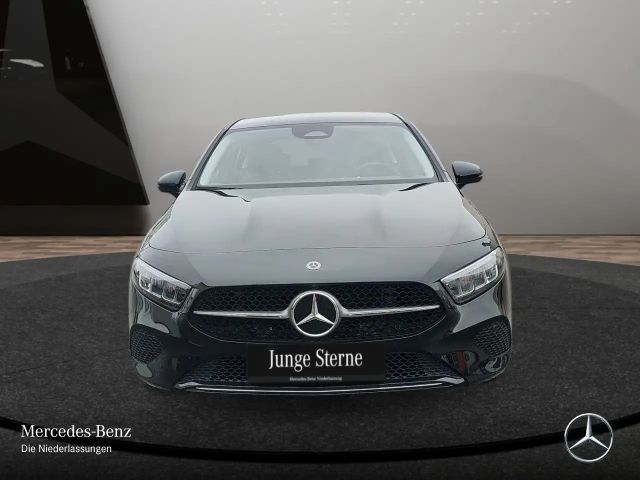 Mercedes-Benz A 200 Progressive