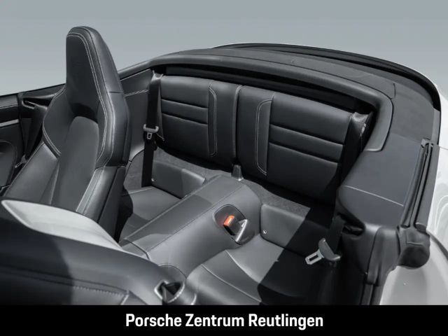Porsche 992 Cabrio Carrera