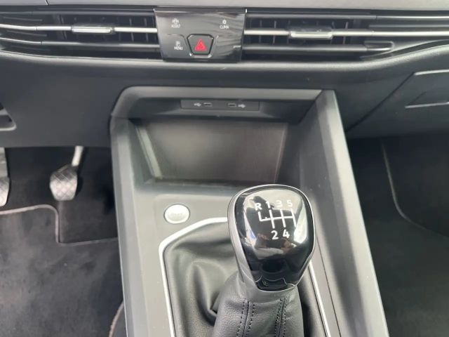 Volkswagen Golf 1.5 TSI Golf VIII Life