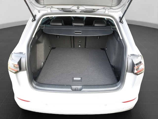 Volkswagen Golf 2.0 TDI DSG Variant