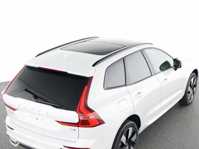 Volvo XC60 AWD Dark Plus T6