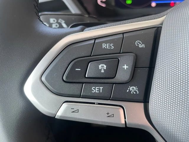 Volkswagen Touran DSG R-Line