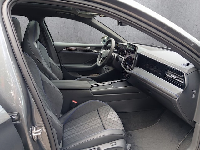 Volkswagen Passat DSG R-Line eHybrid