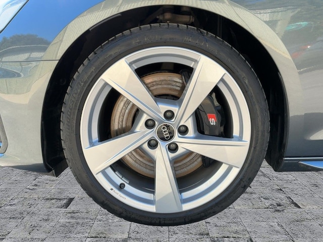 Audi S4 Avant Quattro