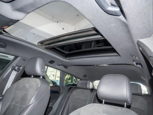 Volkswagen Arteon 2.0 TSI R-Line