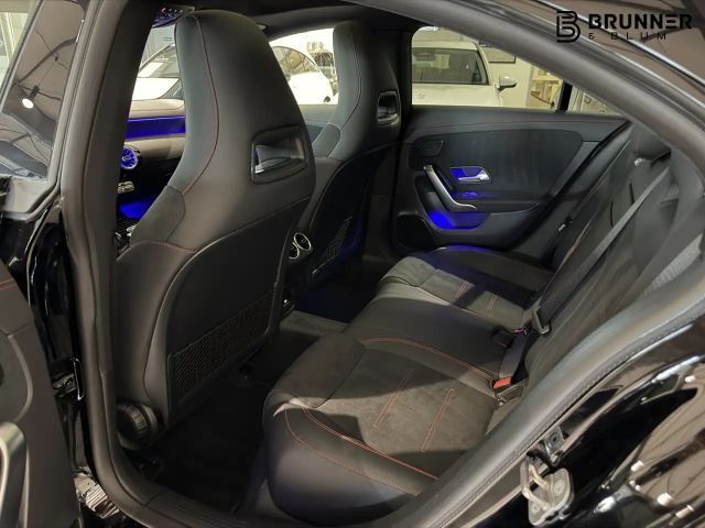 Mercedes-Benz CLA 200 AMG Line Coupé