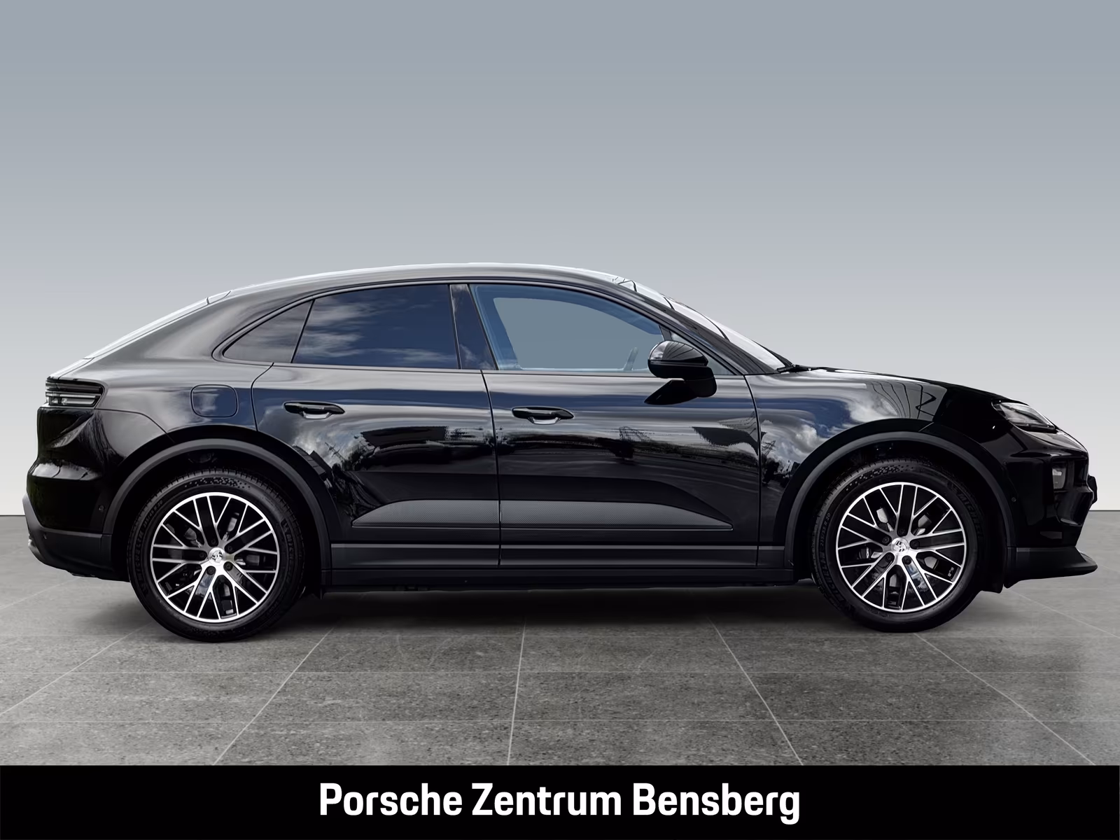 Porsche Macan Electric
