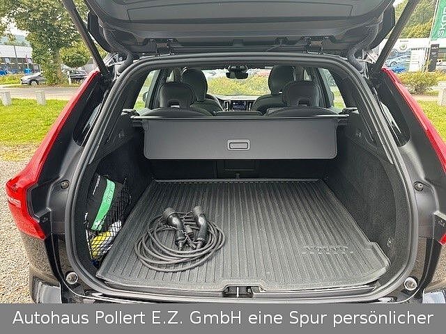 Volvo XC60 R-Design Recharge