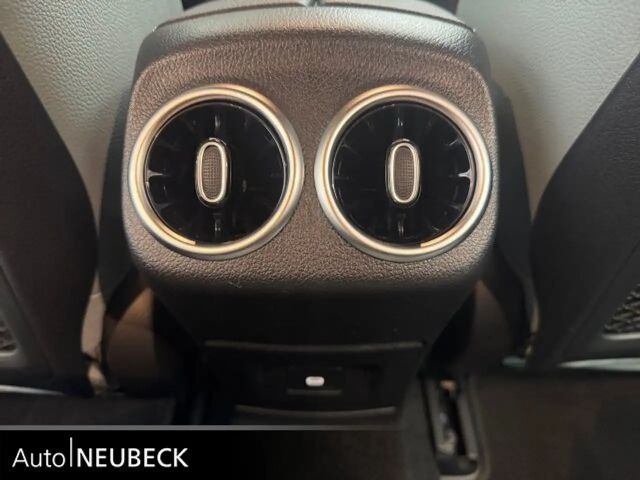 Mercedes-Benz A 250 A 250 e AMG Line