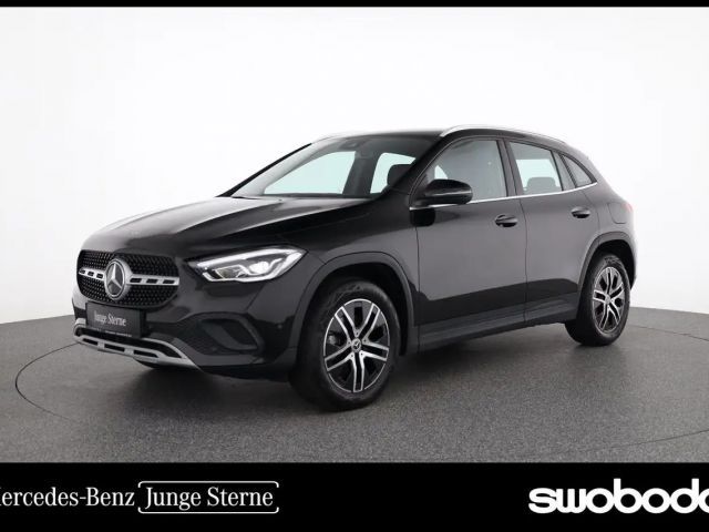 Mercedes-Benz GLA 180 GLA 180 d