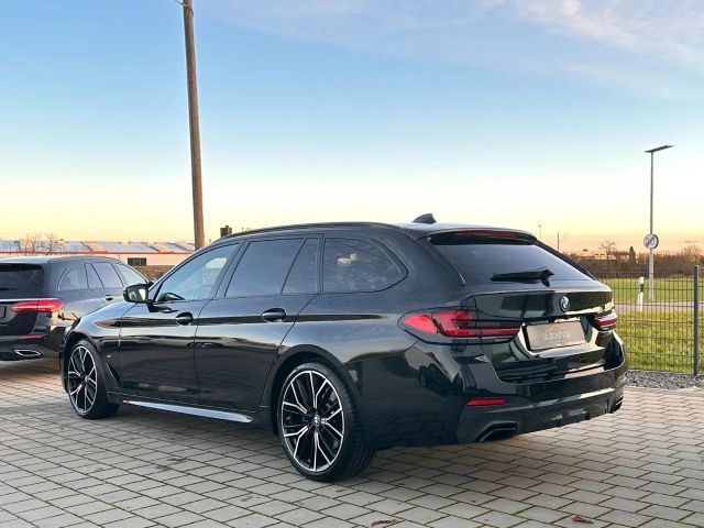 BMW 530 530d M-Sport Touring xDrive