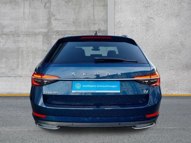 Skoda Superb Combi iV