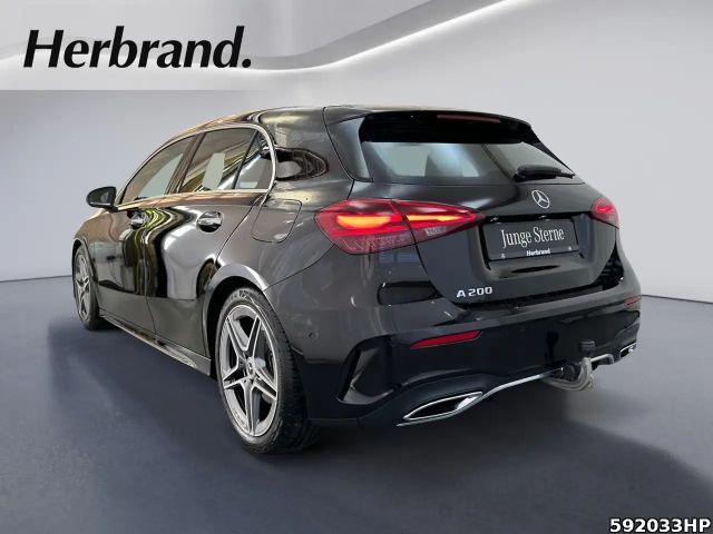 Mercedes-Benz A 200 AMG Line