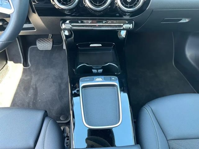 Mercedes-Benz A 180 Progressive