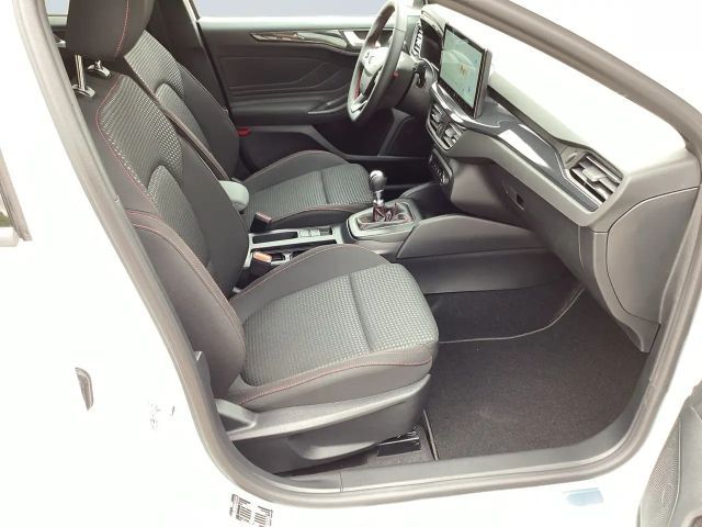 Ford Focus EcoBoost ST Line Wagon