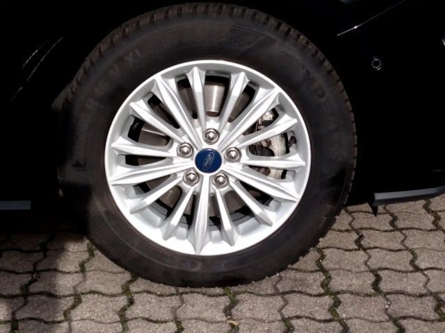 Ford Focus Titanium Wagon