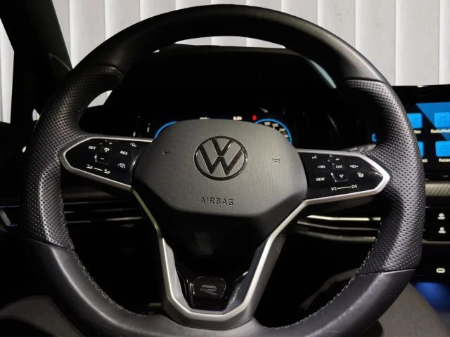 Volkswagen Golf 1.5 eTSI IQ.Drive R-Line