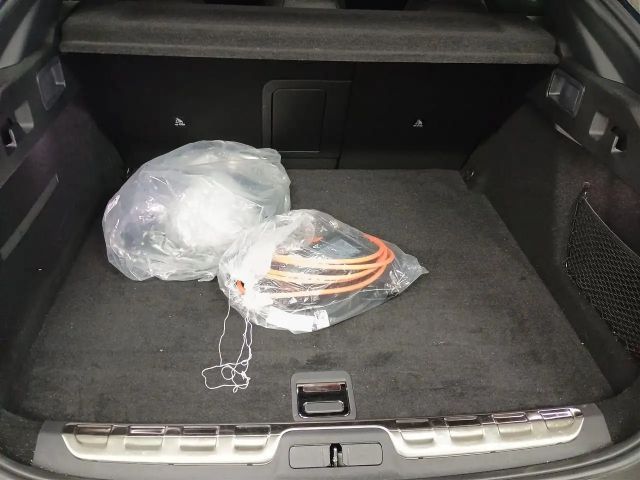 Peugeot 408 EAT8 Hybrid