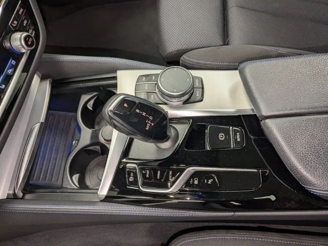 BMW 530 530e M-Sport Sedan xDrive