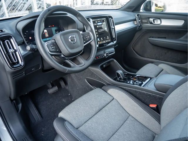 Volvo XC40 Dark Plus