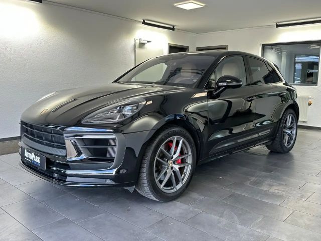 Porsche Macan S