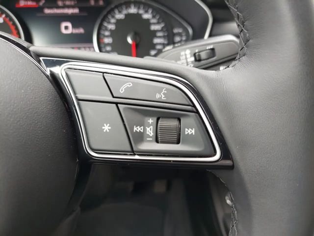 Audi A4 35 TFSI S-Line S-Tronic Sedan