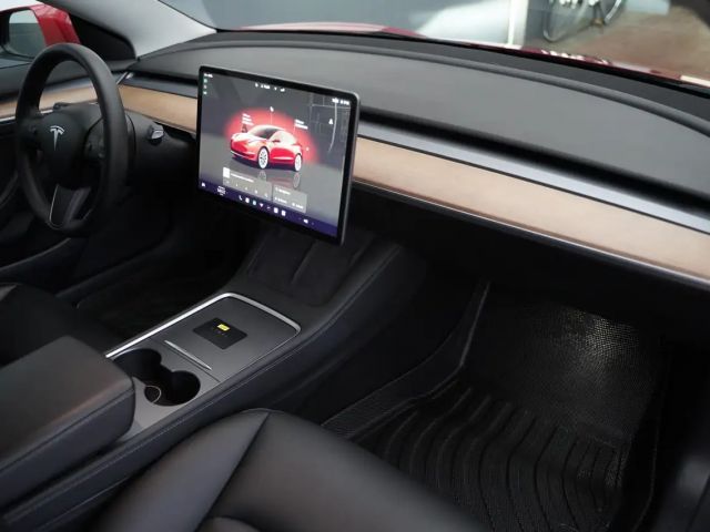 Tesla Model 3 AWD Long Range
