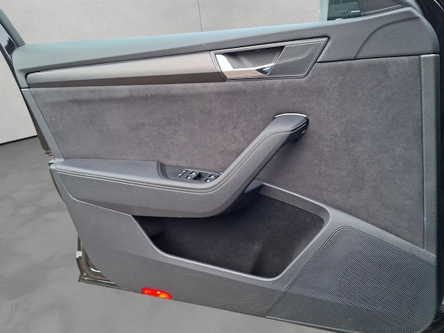 Skoda Superb 4x4 Combi Sportline