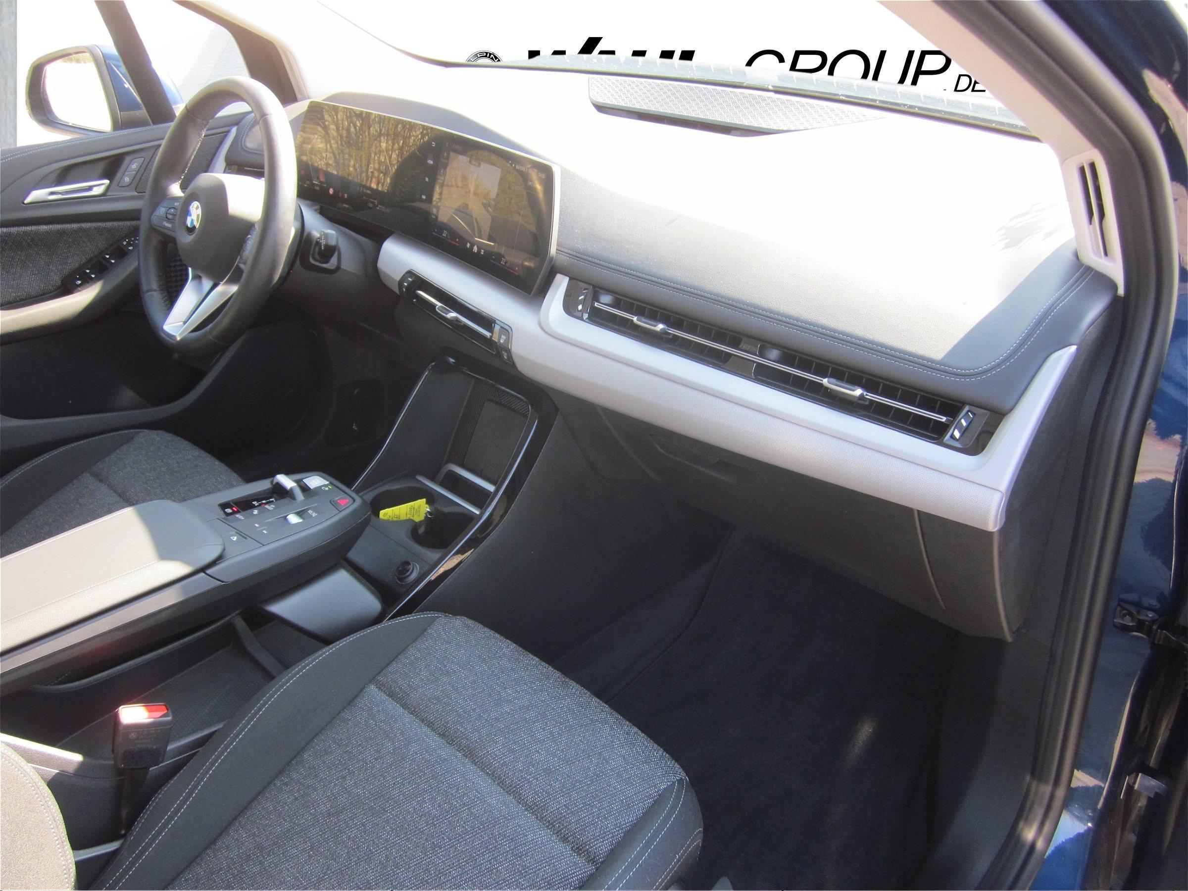 BMW 220 220i Active Tourer