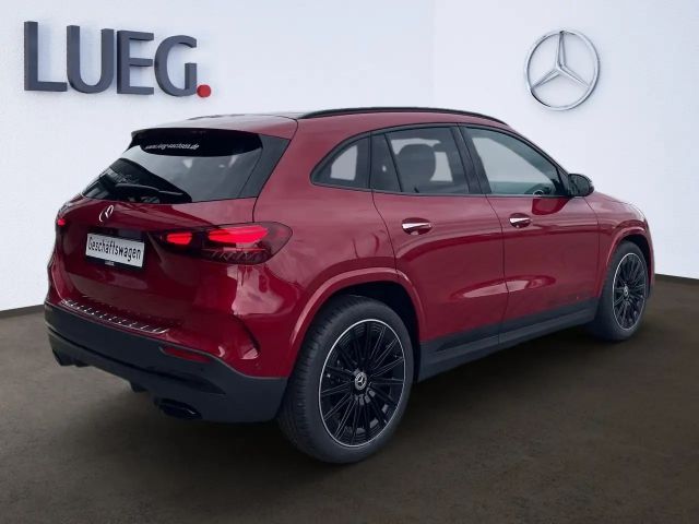 Mercedes-Benz GLA 180 AMG Line