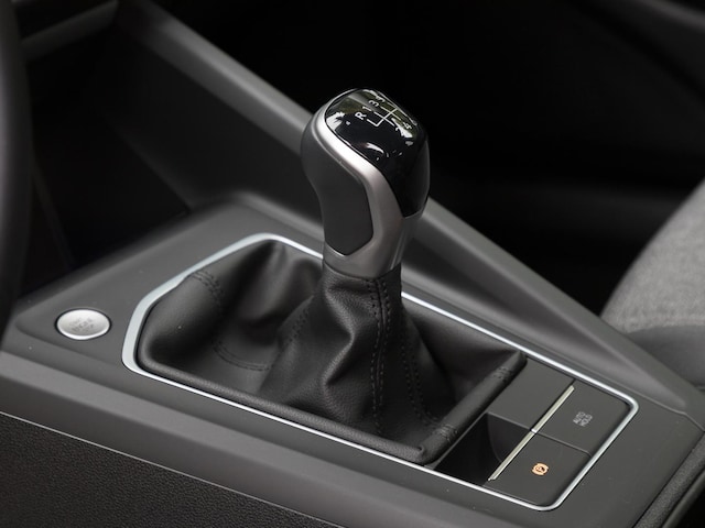 Volkswagen Golf 1.5 TSI Golf VIII Move