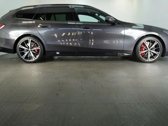 BMW 540 540d M-Sport Touring xDrive