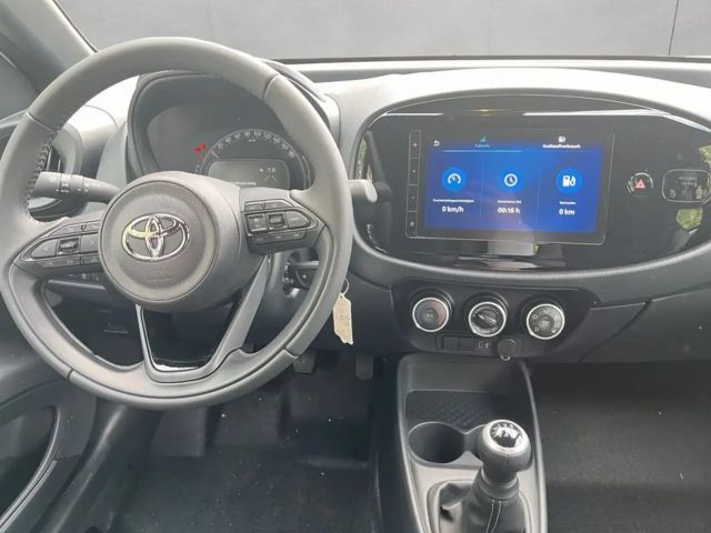 Toyota Aygo X Hatchback Play X-play