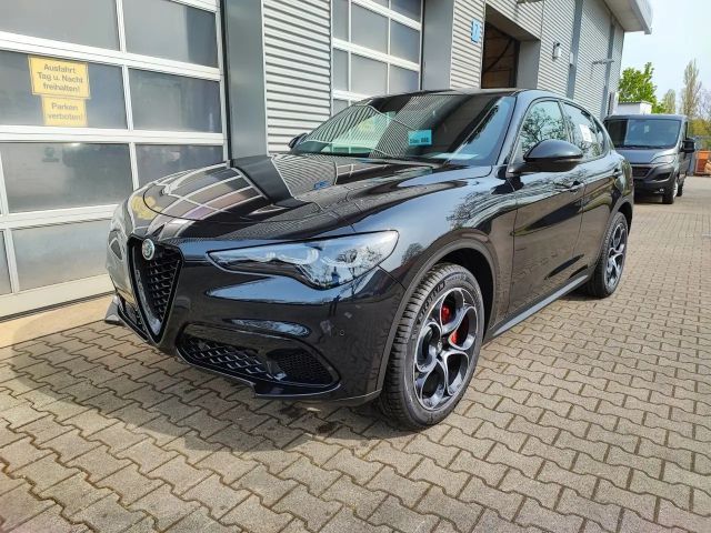 Alfa Romeo Stelvio AT8 Q4