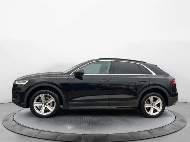 Audi Q8 55 TFSI Ambiente Quattro