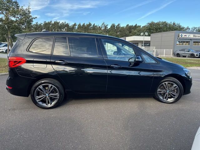 BMW 218 218d Gran Tourer Sport Line