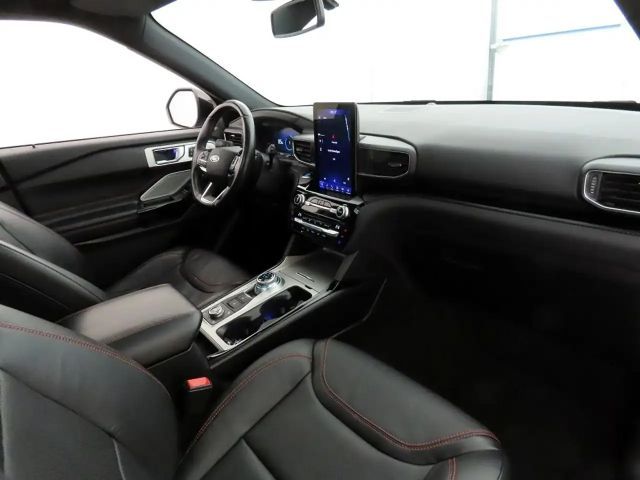 Ford Explorer Plug in Hybrid ST Line