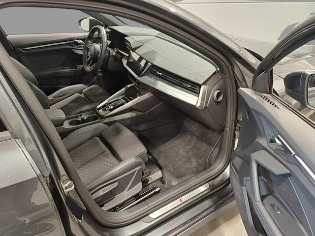 Audi A3 35 TFSI S-Line S-Tronic Sedan