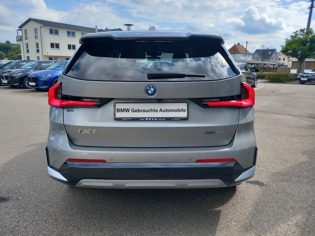BMW iX1 xDrive30
