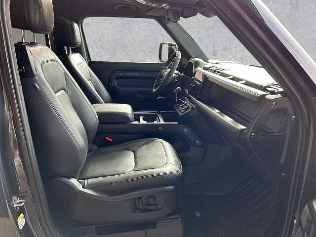 Land Rover Defender 90