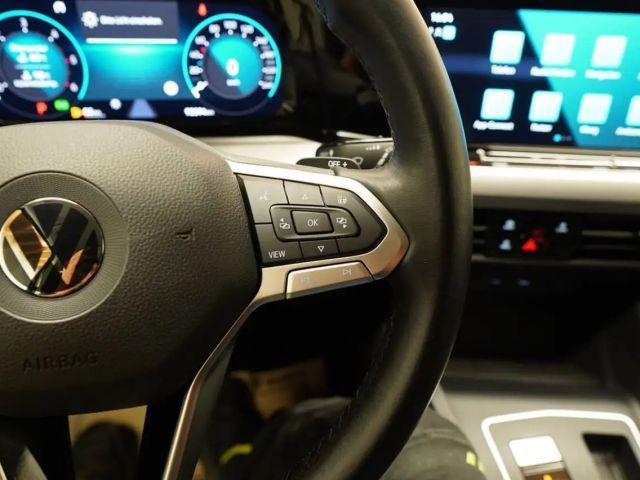 Volkswagen Golf DSG Variant